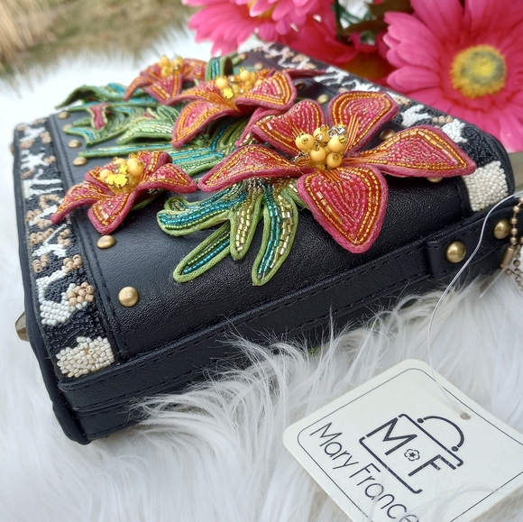 Mary Frances Tropical Heat Beaded Floral Bag - Picture 4 of 16